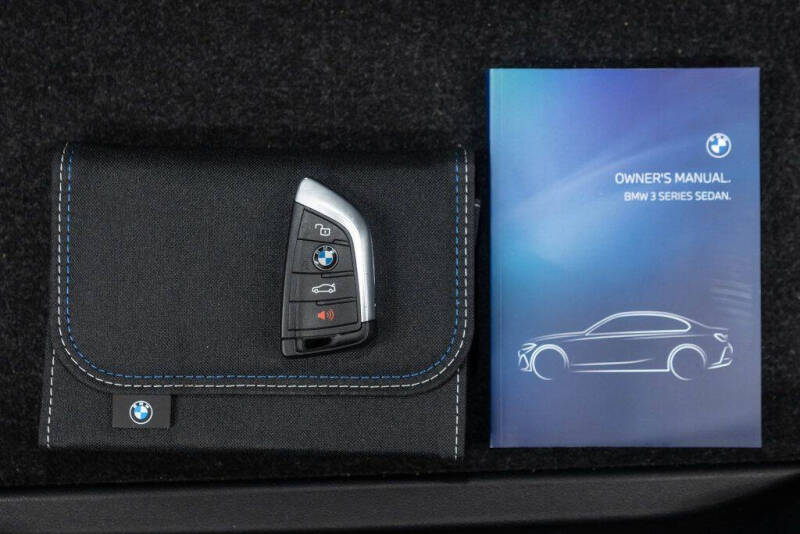 2025 BMW 3 Series 330i xDrive