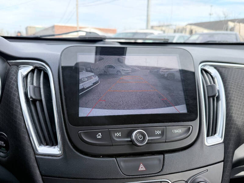 2017 Chevrolet Malibu LT