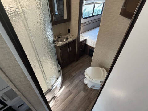 2019 Ford E-Series E-450 SD