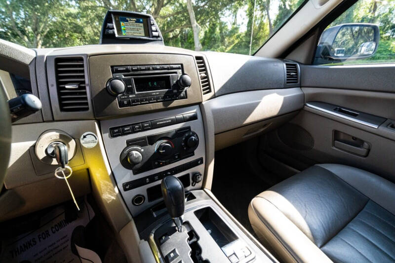 2005 Jeep Grand Cherokee Laredo