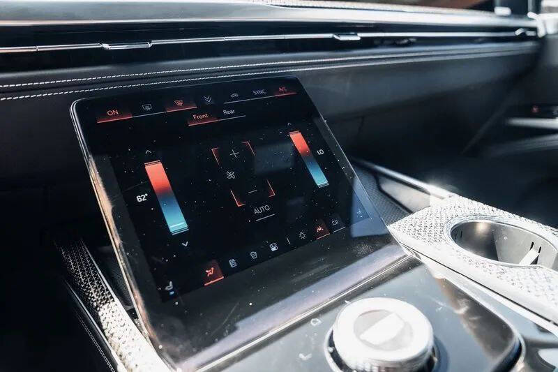 2025 Cadillac Escalade-V ESV