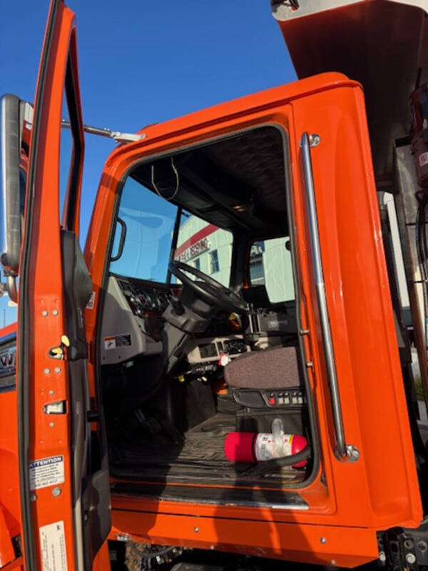 2021 Western Star 4700 SF