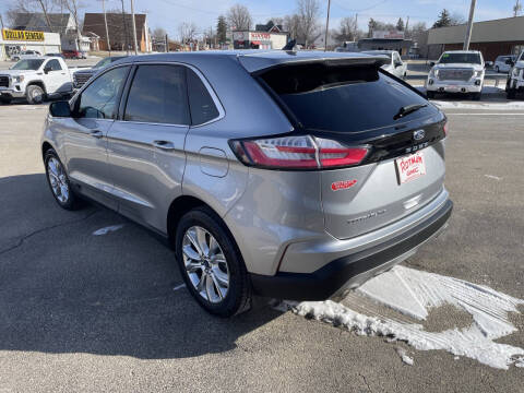 2022 Ford Edge Titanium
