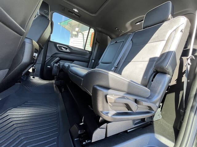 2023 GMC Yukon XL SLT