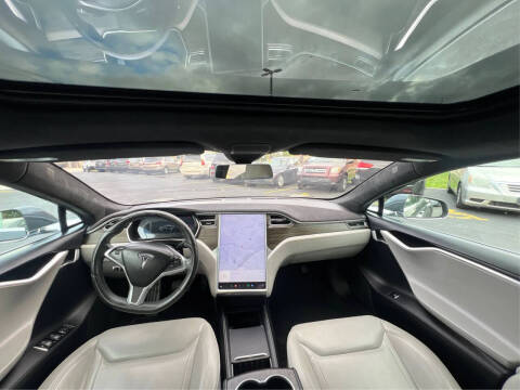 2015 Tesla Model S 70D