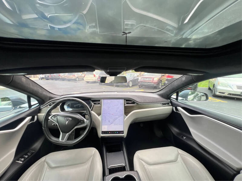 2015 Tesla Model S 70D