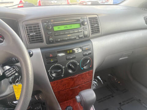 2005 Toyota Corolla LE