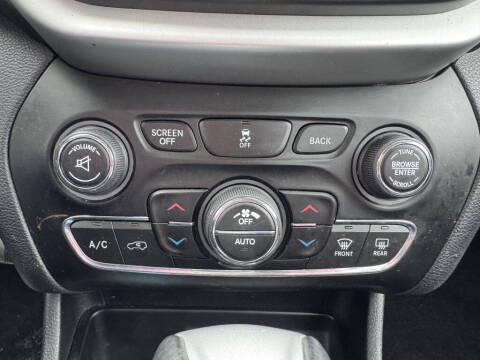 2018 Jeep Cherokee Latitude Plus