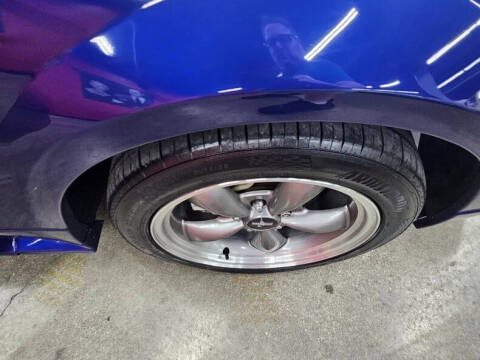 2004 Ford Mustang GT Deluxe