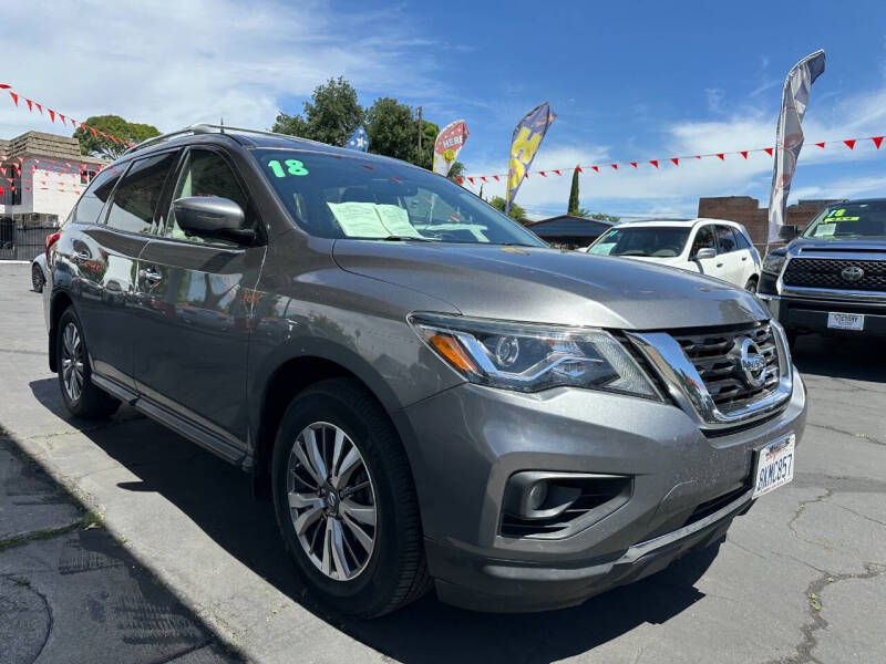 2019 Nissan Pathfinder S