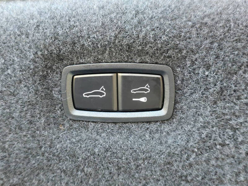 2020 Porsche Taycan Turbo