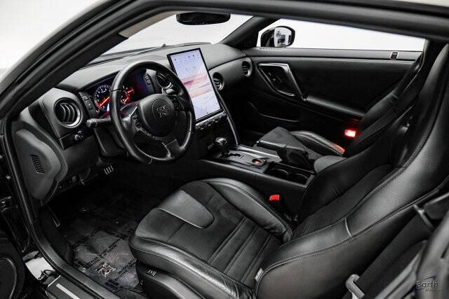 2013 Nissan GT-R Premium