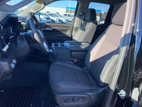 2024 GMC Sierra 1500 Elevation Standard