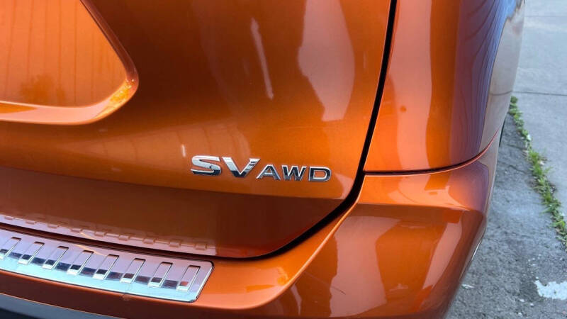 2017 Nissan Rogue SV