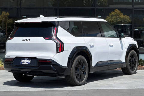 2026 Kia EV9 Land