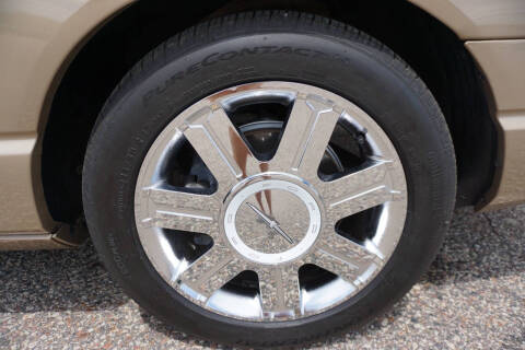 2005 Ford Thunderbird Deluxe