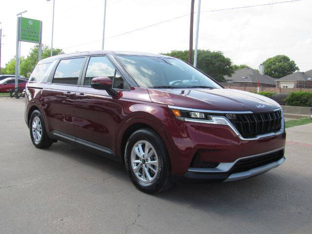 2023 Kia Carnival LX