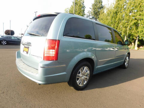 2008 Chrysler Town and Country Limited