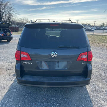 2011 Volkswagen Routan