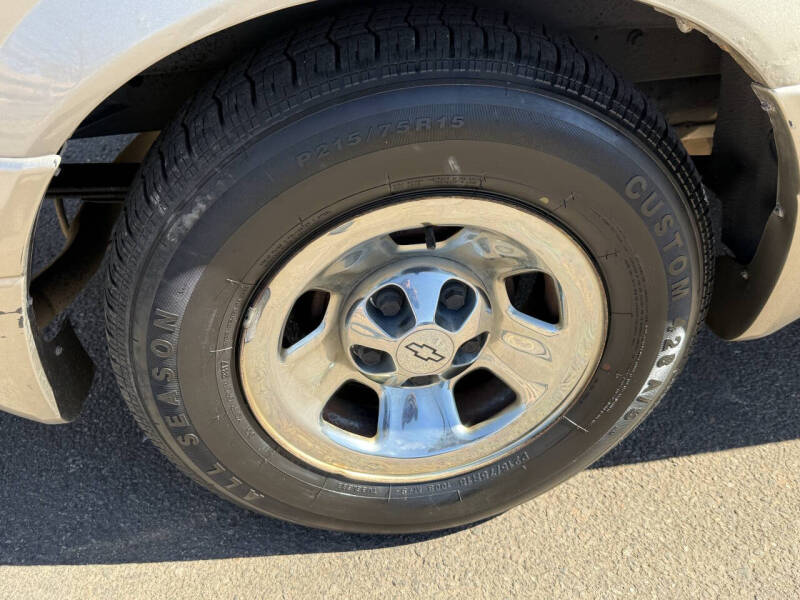 2001 Chevrolet Astro LS