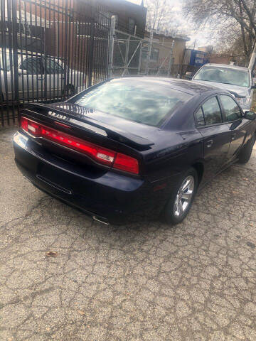 2013 Dodge Charger SE