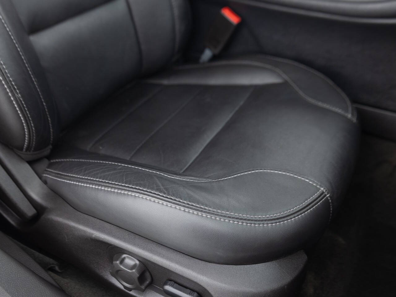 Used Car 2014 Ford Taurus  Sel Awd 4dr Sedan For Sale Under $10,000 In Coal City, Illinois
