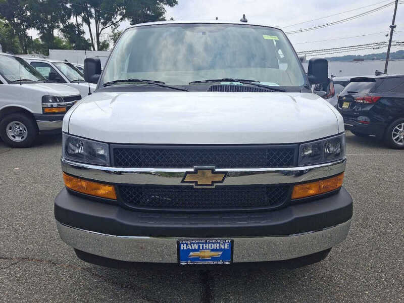 2025 Chevrolet Express 2500