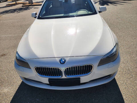 2013 BMW 5 Series 528i