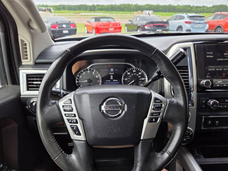 2021 Nissan Titan SV