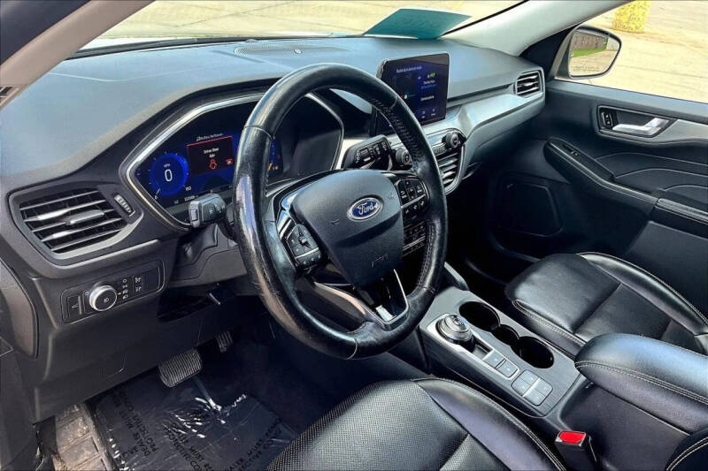 2021 Ford Escape Titanium