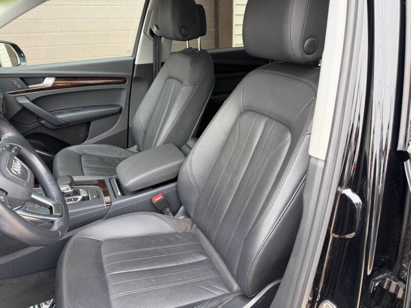 2019 Audi Q5 quattro Premium 45 TFSI