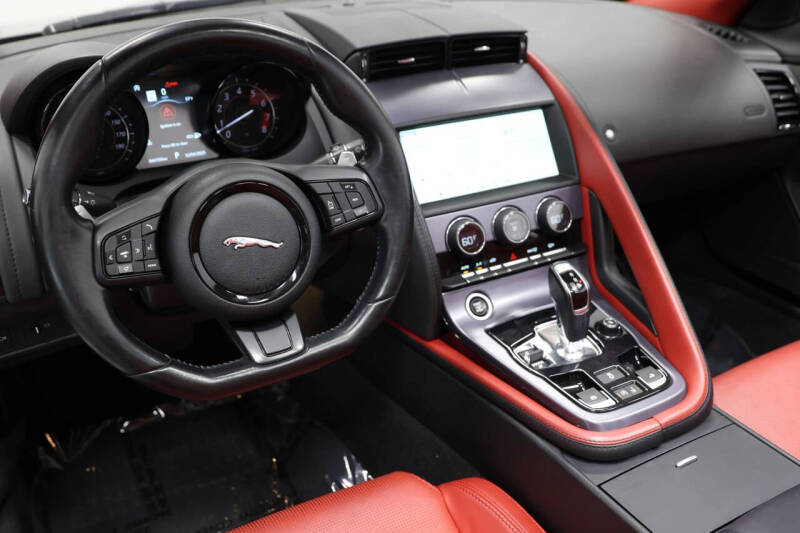 2019 Jaguar F-TYPE P340