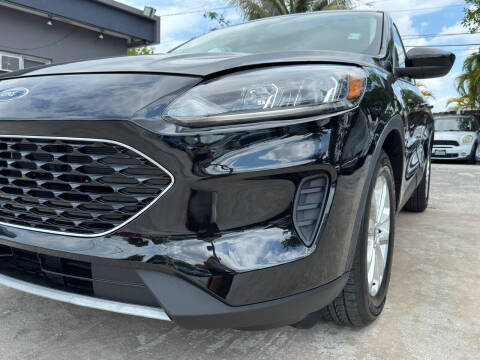 2021 Ford Escape SE