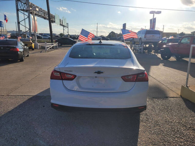 2017 Chevrolet Malibu LS