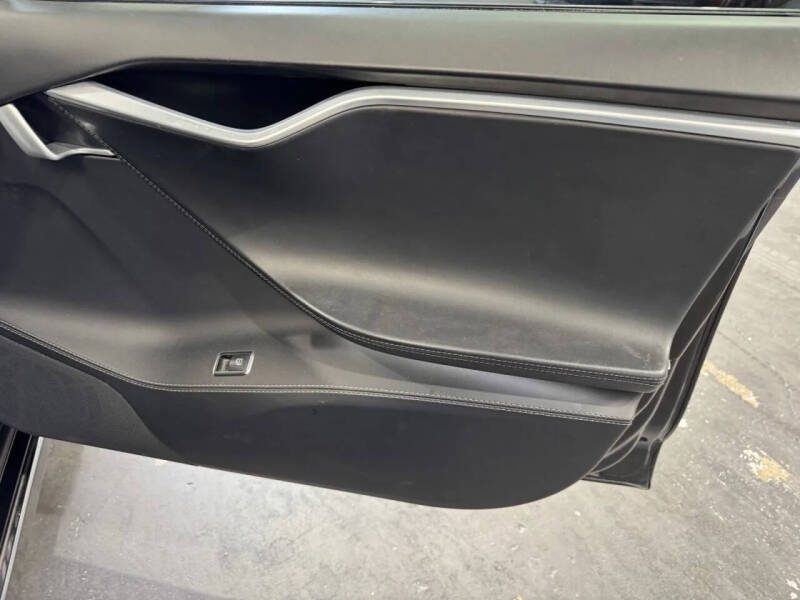 2016 Tesla Model S