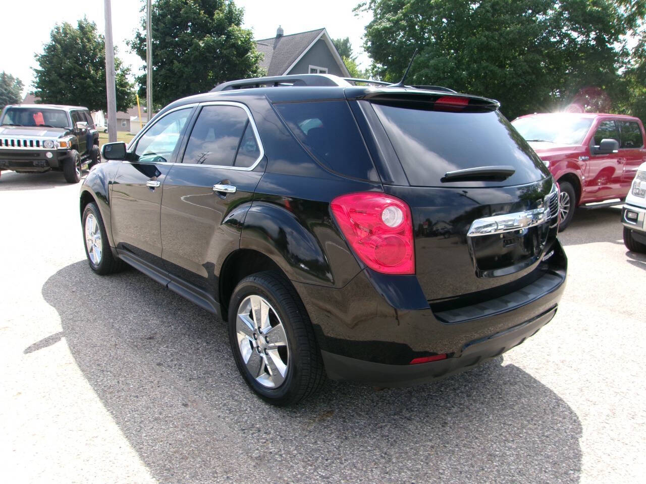 View vehicle photo 5