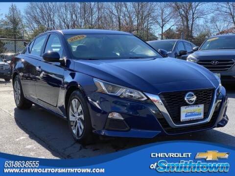 2019 Nissan Altima for sale at CHEVROLET OF SMITHTOWN in Saint James NY