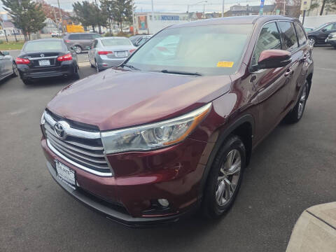 2015 Toyota Highlander LE