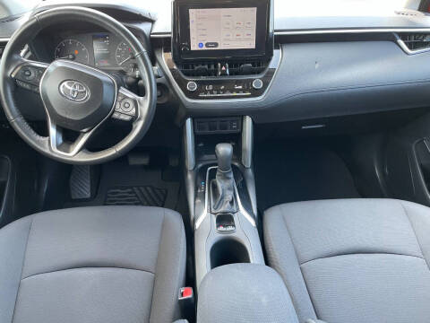 2024 Toyota Corolla Cross LE