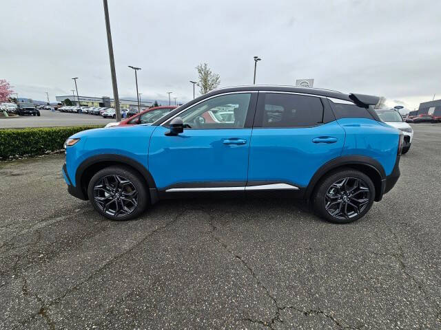 2025 Nissan Kicks SR