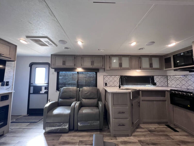 2022 Coleman Lantern