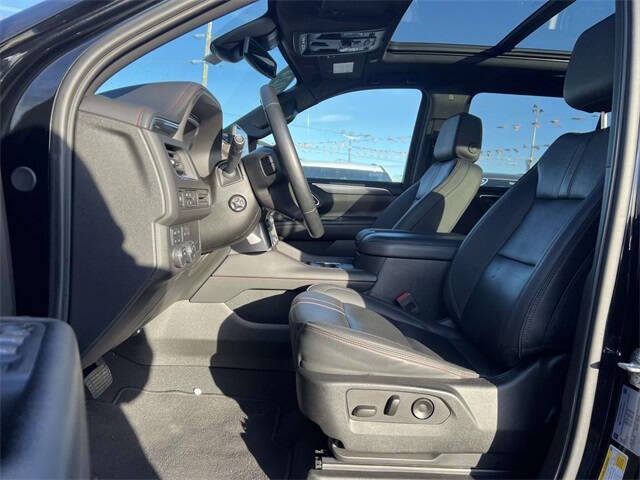 2024 Chevrolet Suburban RST