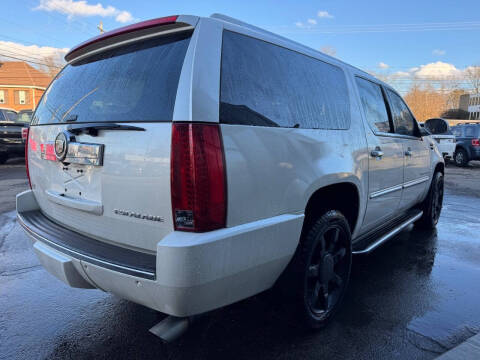 2013 Cadillac Escalade ESV Luxury