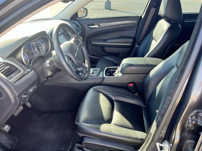 2021 Chrysler 300 Touring L