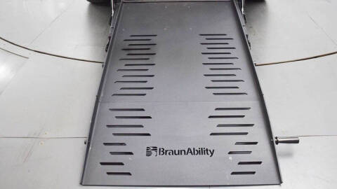 2025 Chrysler Voyager LX