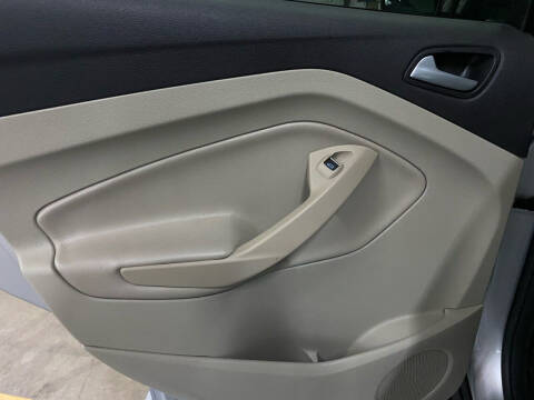 2013 Ford C-MAX Hybrid SE