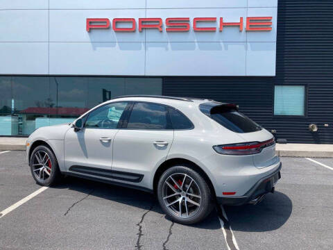 2025 Porsche Macan S