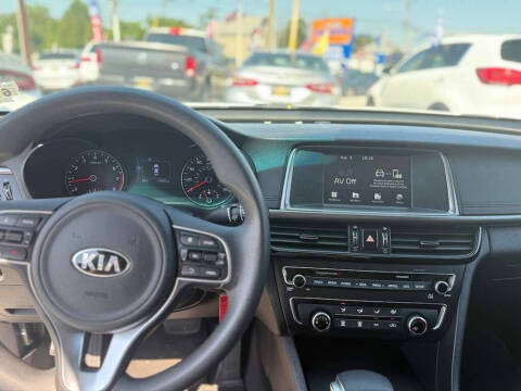 2018 Kia Optima LX