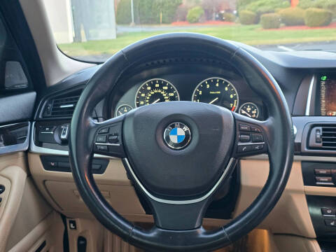 2015 BMW 5 Series 528i xDrive