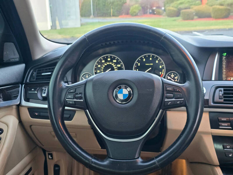 2015 BMW 5 Series 528i xDrive